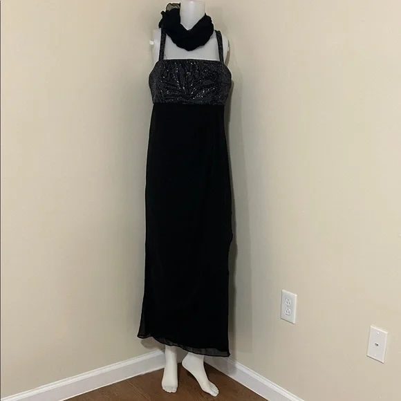 R & M Richards | Dresses | R M Richards Black And Silver Maxi Dress |  Poshmark